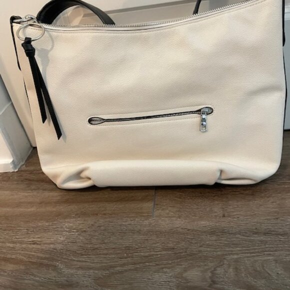 Purse - Picture 2 of 5